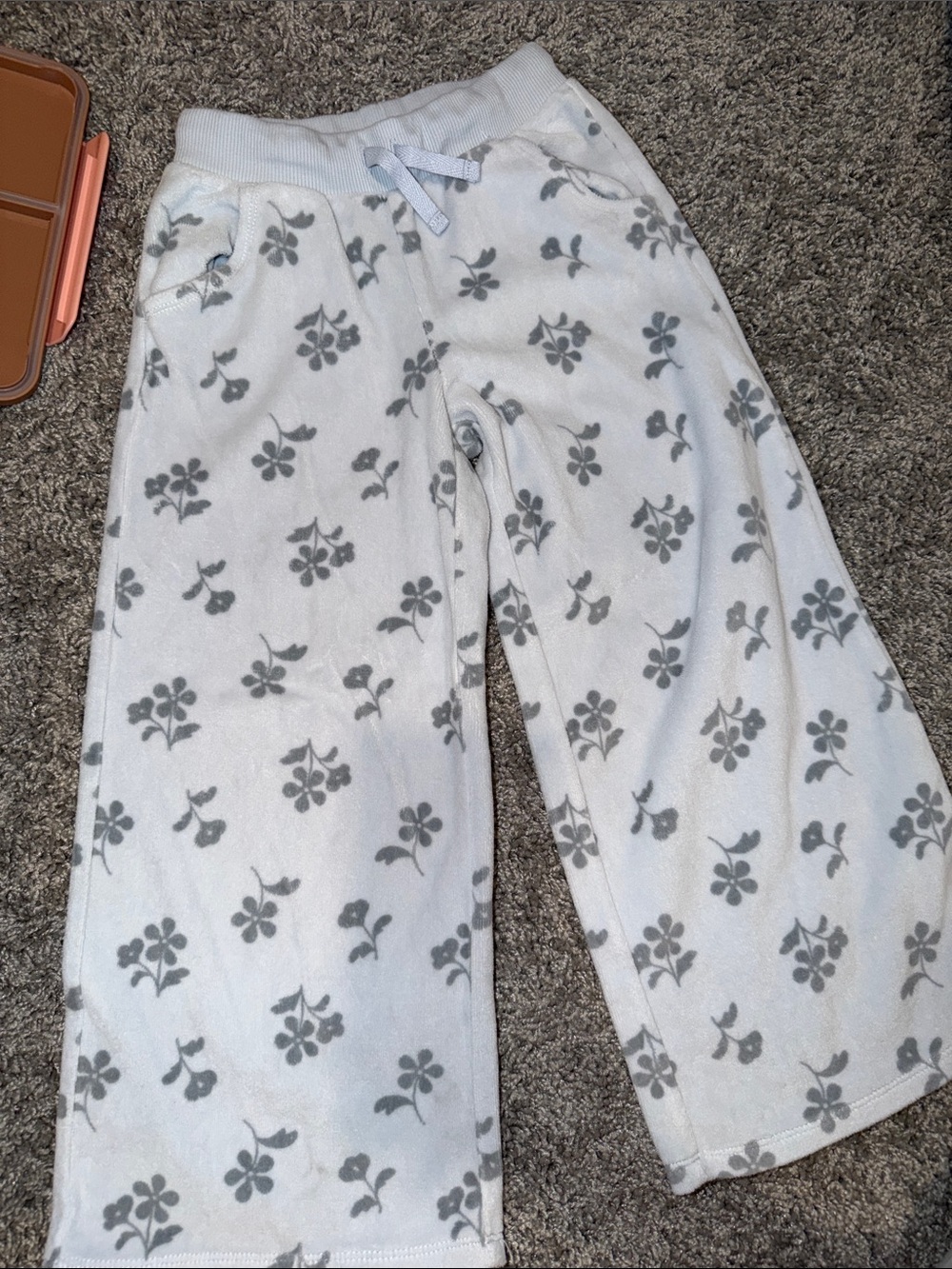 Cat & Jack White and Gray Floral Fleece Pajama Bottoms